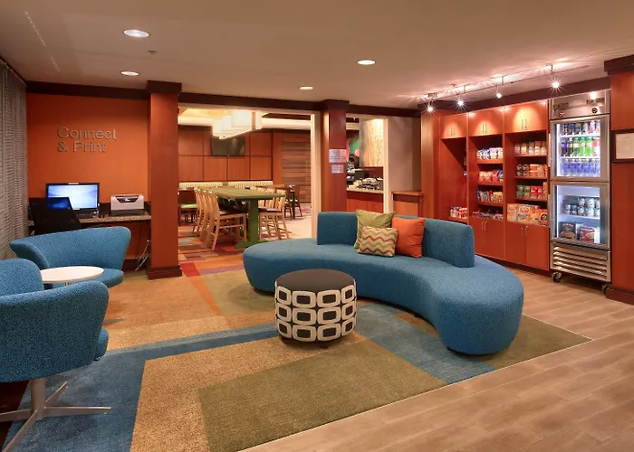 Fairfield & By Marriott 3*