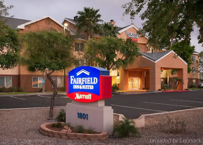 Hotel Fairfield & By Marriott