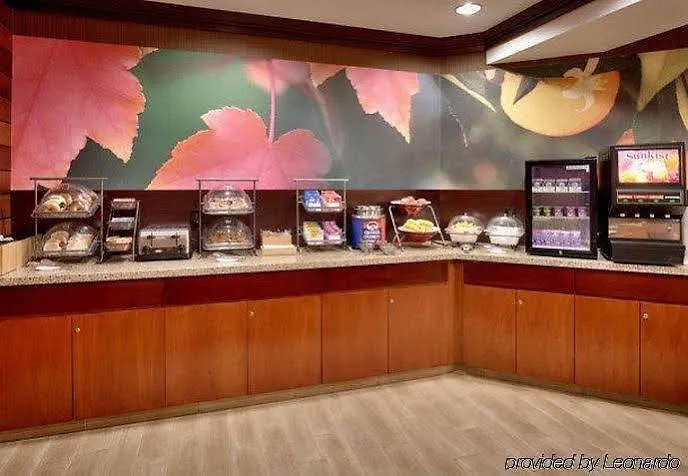Hotel Fairfield & By Marriott 3*